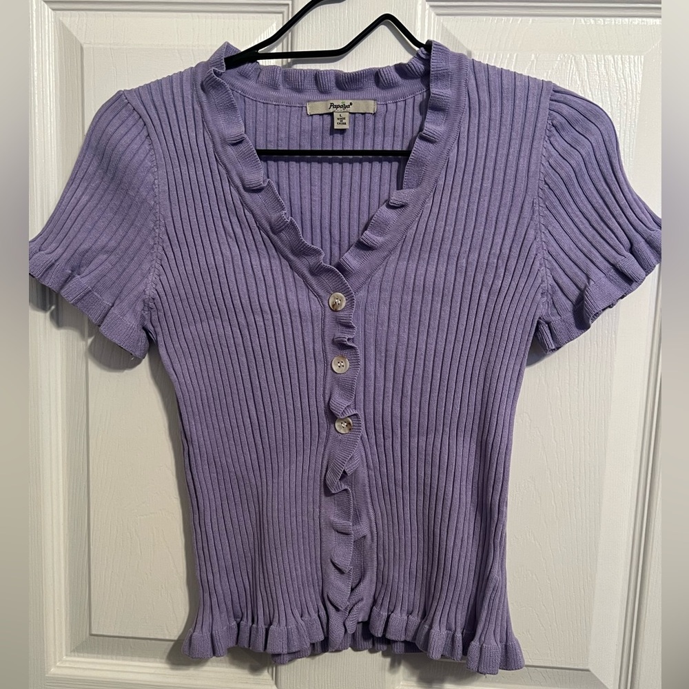Ruffled/ribbed top